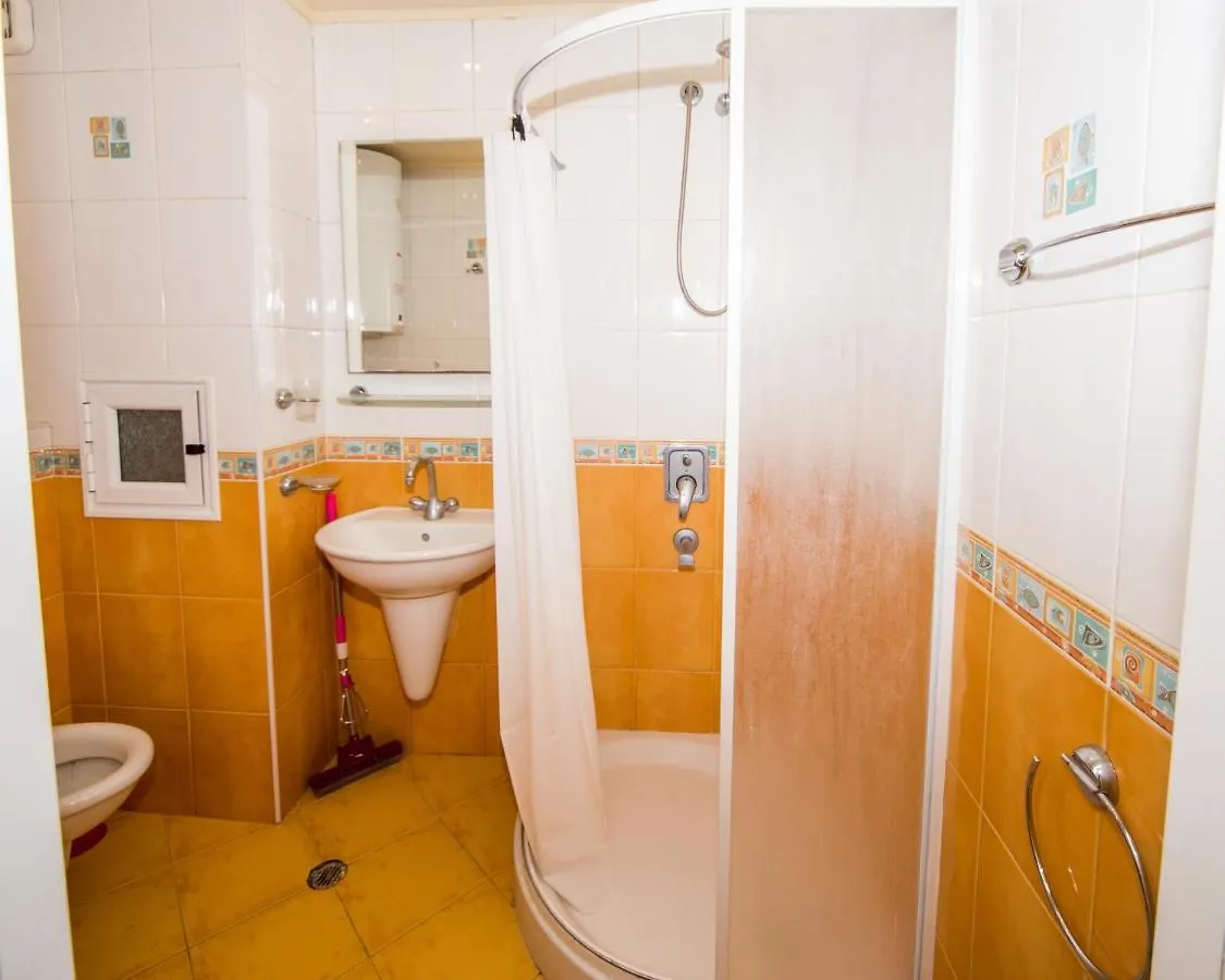 Summer Lazur - Sunny Flat With 2 Separate Rooms Burgas